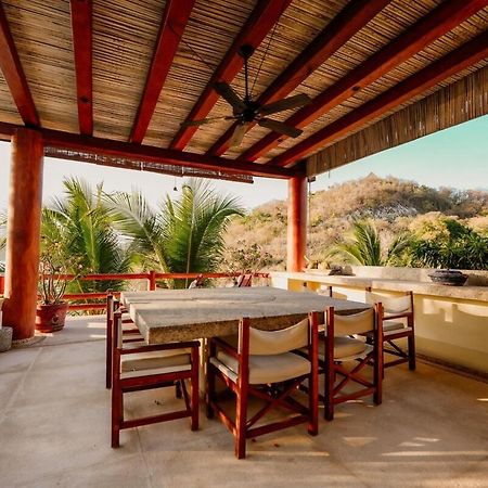 Dream Villa With Private Beach And Catering Сіуатанехо Екстер'єр фото