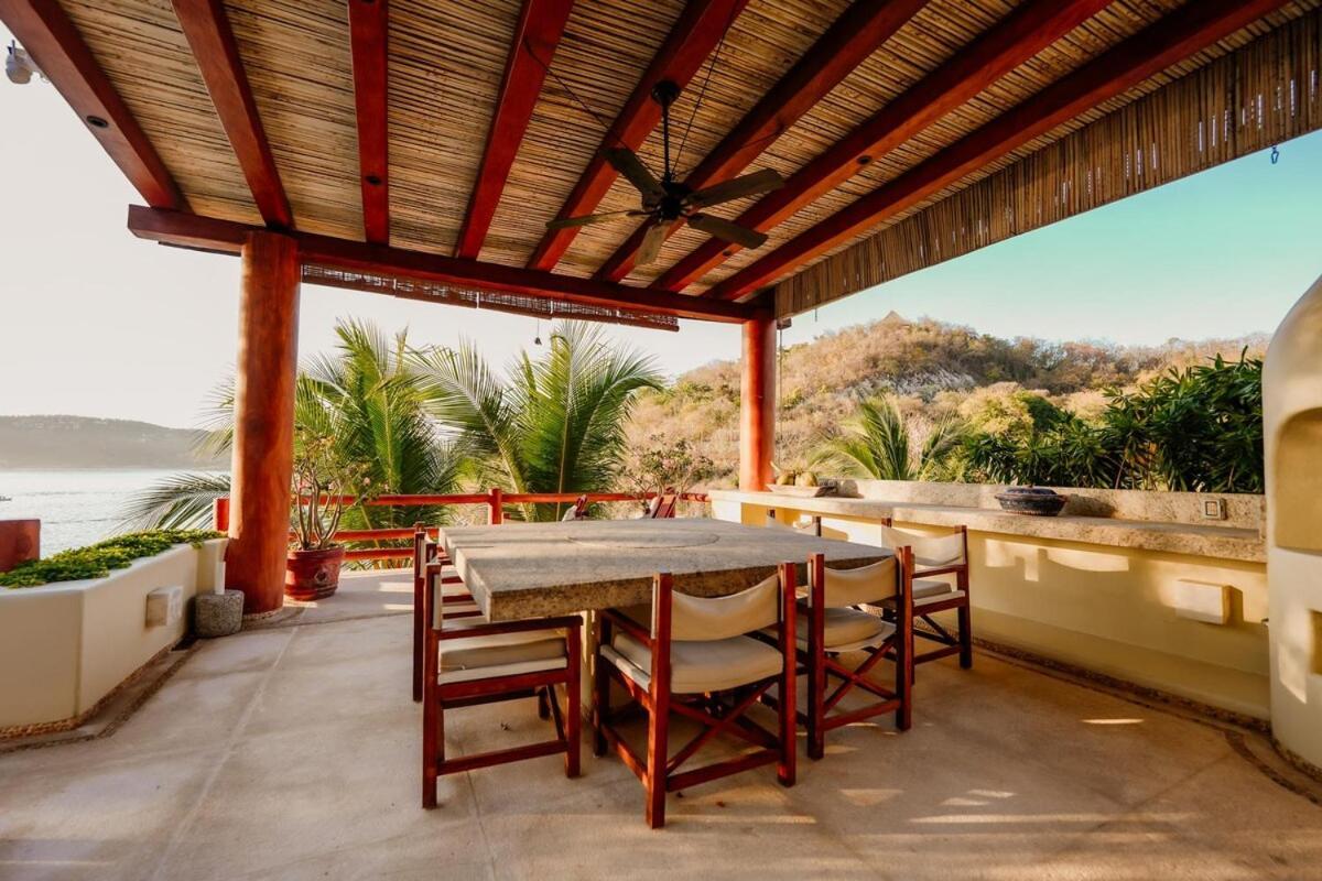 Dream Villa With Private Beach And Catering Сіуатанехо Екстер'єр фото