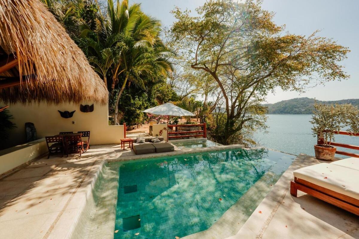 Dream Villa With Private Beach And Catering Сіуатанехо Екстер'єр фото