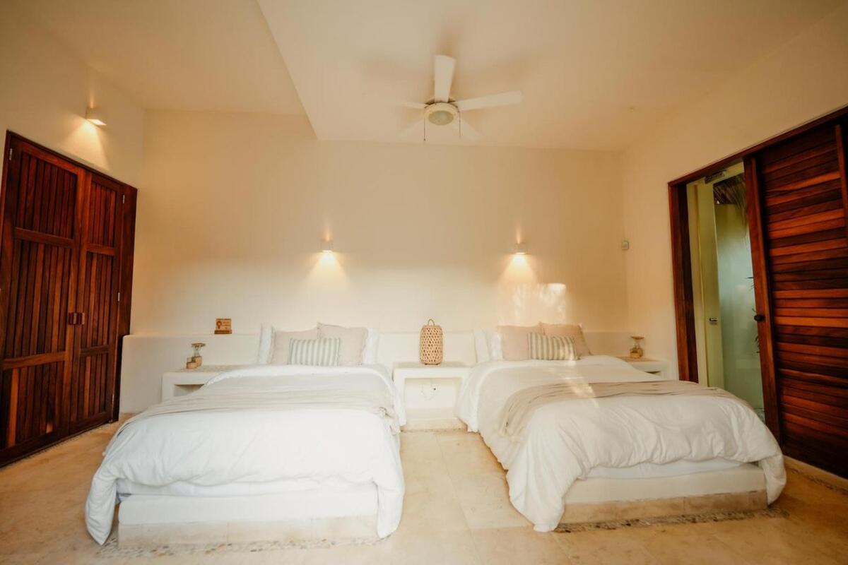 Dream Villa With Private Beach And Catering Сіуатанехо Екстер'єр фото