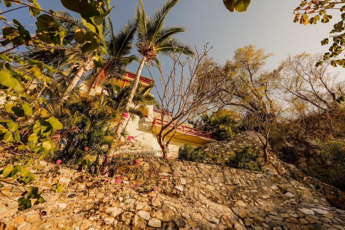Dream Villa With Private Beach And Catering Сіуатанехо Екстер'єр фото